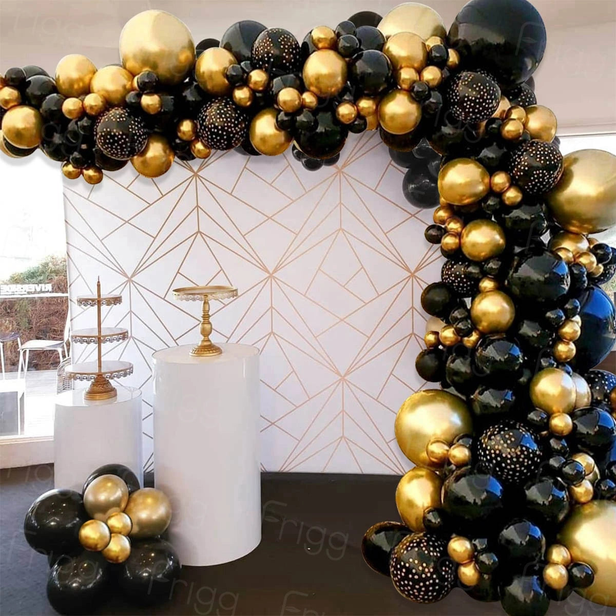 Black and Gold Balloon Arch Kit for Chic Celebrations