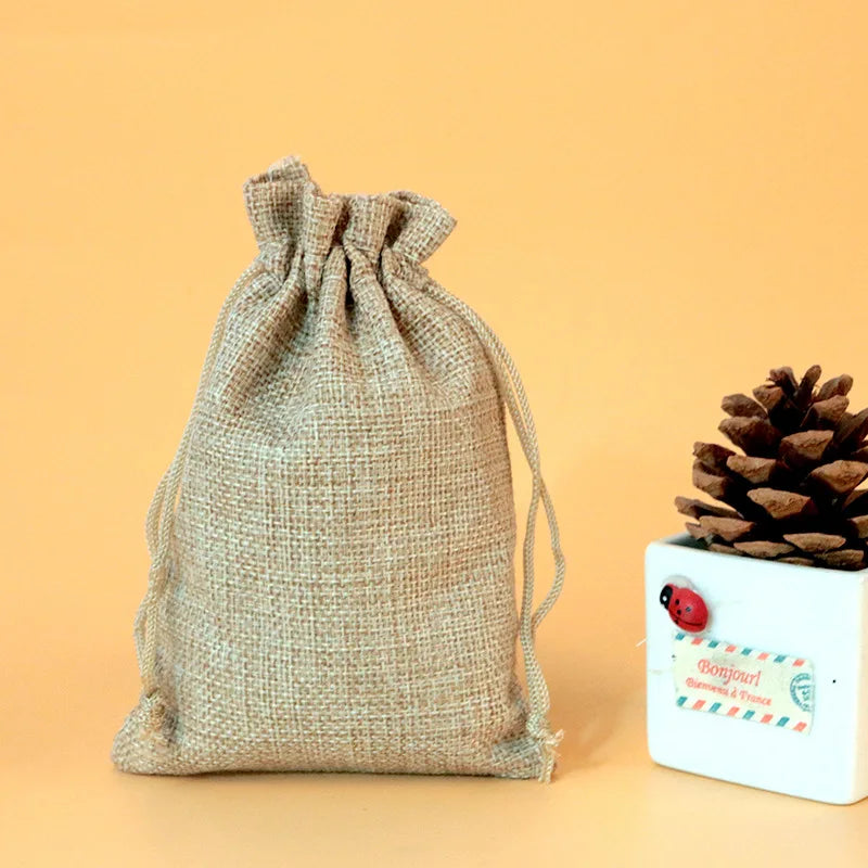 50pc/lot 7x9 9x12 10x14 13x18 15x20cm Jute gift Bags handmade natural Pouch Cotton Linen Gift Packaging Bags Jewelry Storage Bag