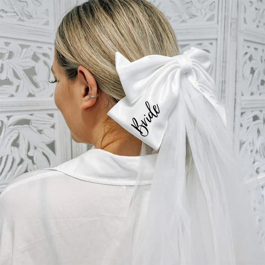 Enchanting Bow Hairpin Veil for Wedding Elegance